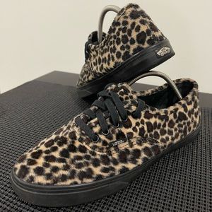 Vans RARE Vintage Fuzzy Leopard Shoes